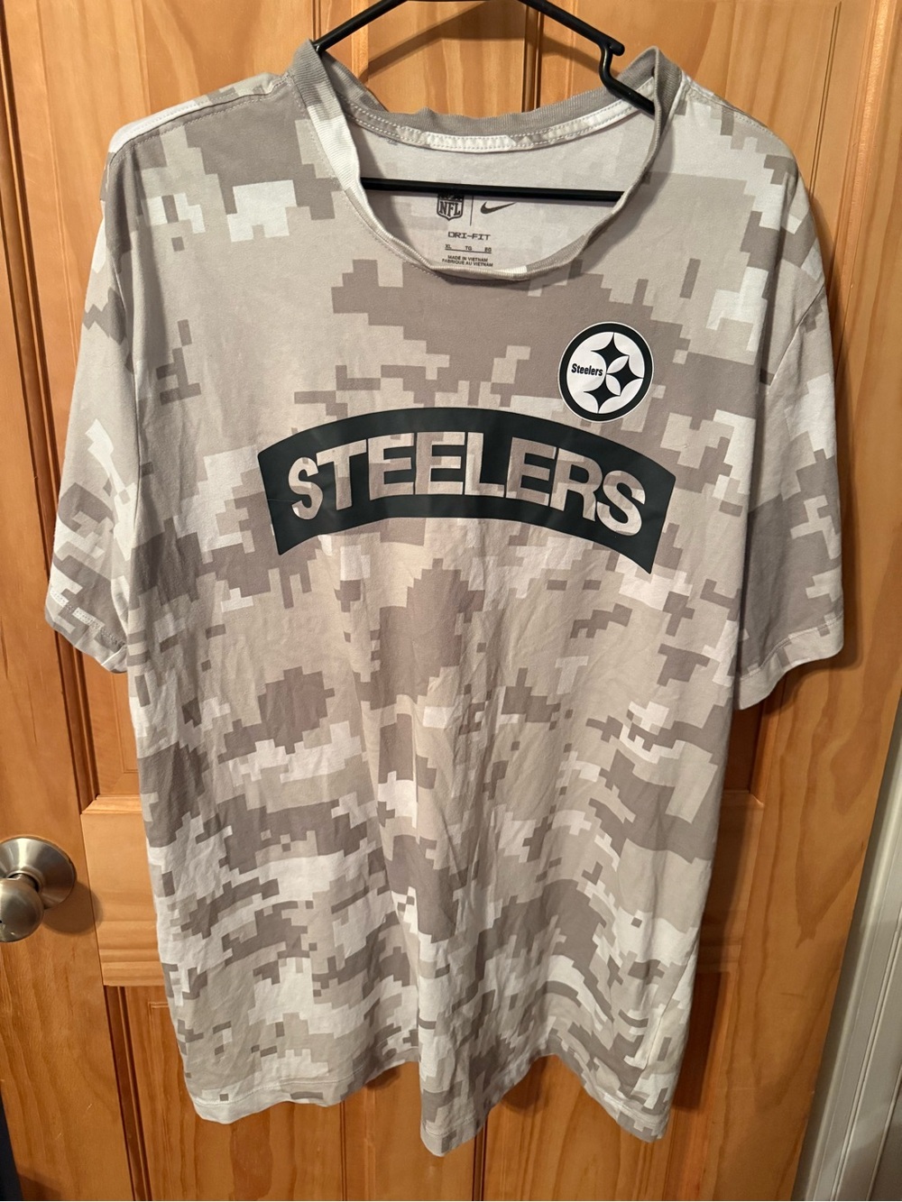 Men’s Pittsburgh Steelers Camo Salute To Service T-Shirt Size XL Dri-Fit Nike